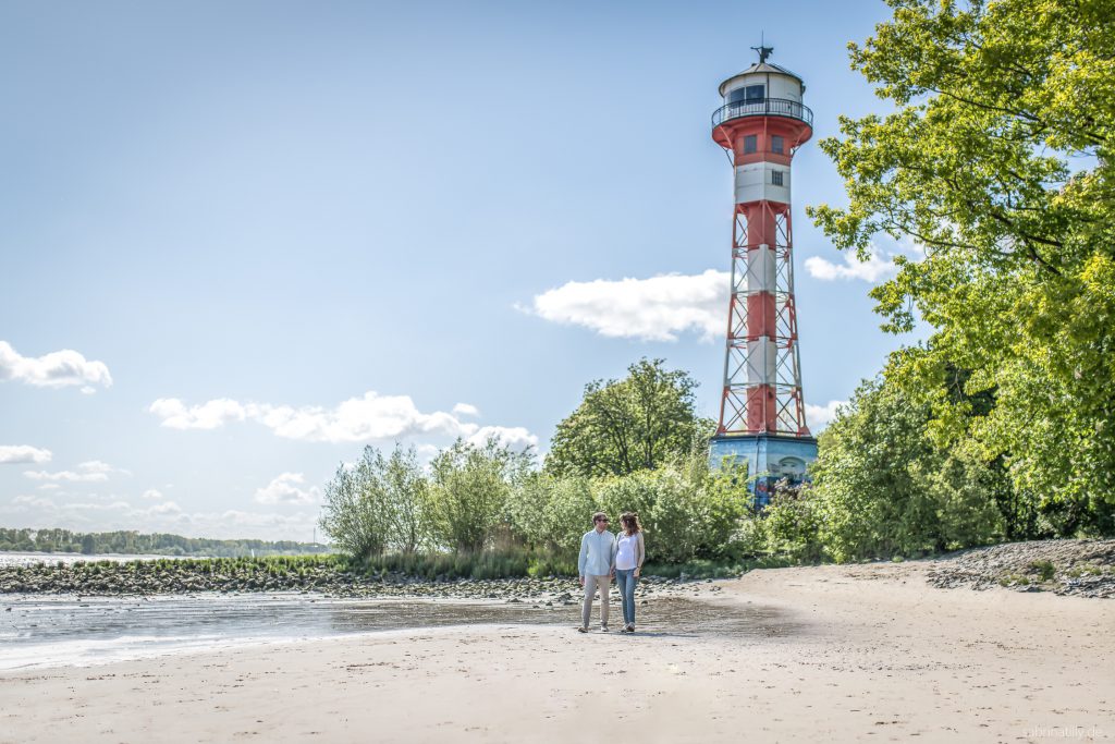 Sabrina Tilly Fotografie - Babybauch Shooting Elbstrand Hamburg